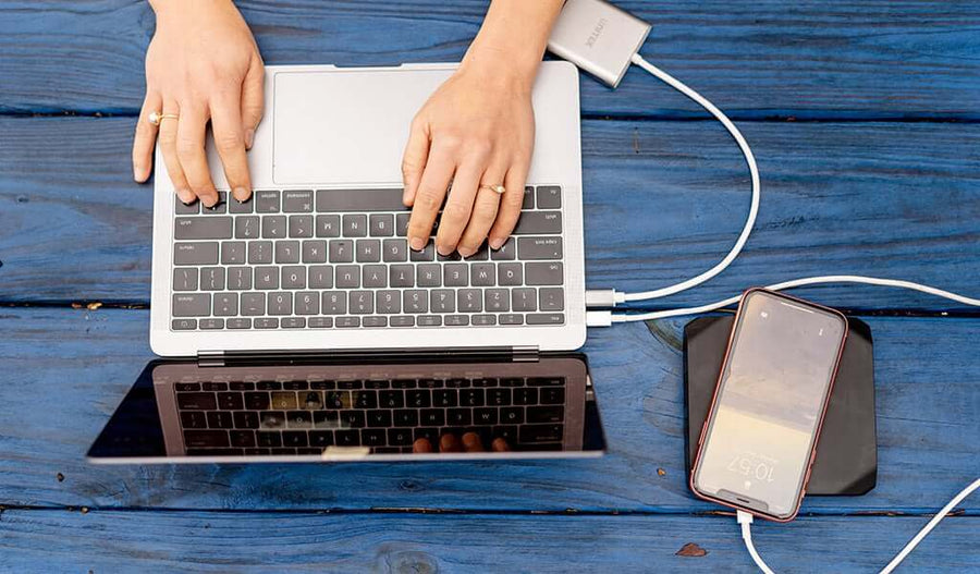 omnicharge omni 20 charging laptop