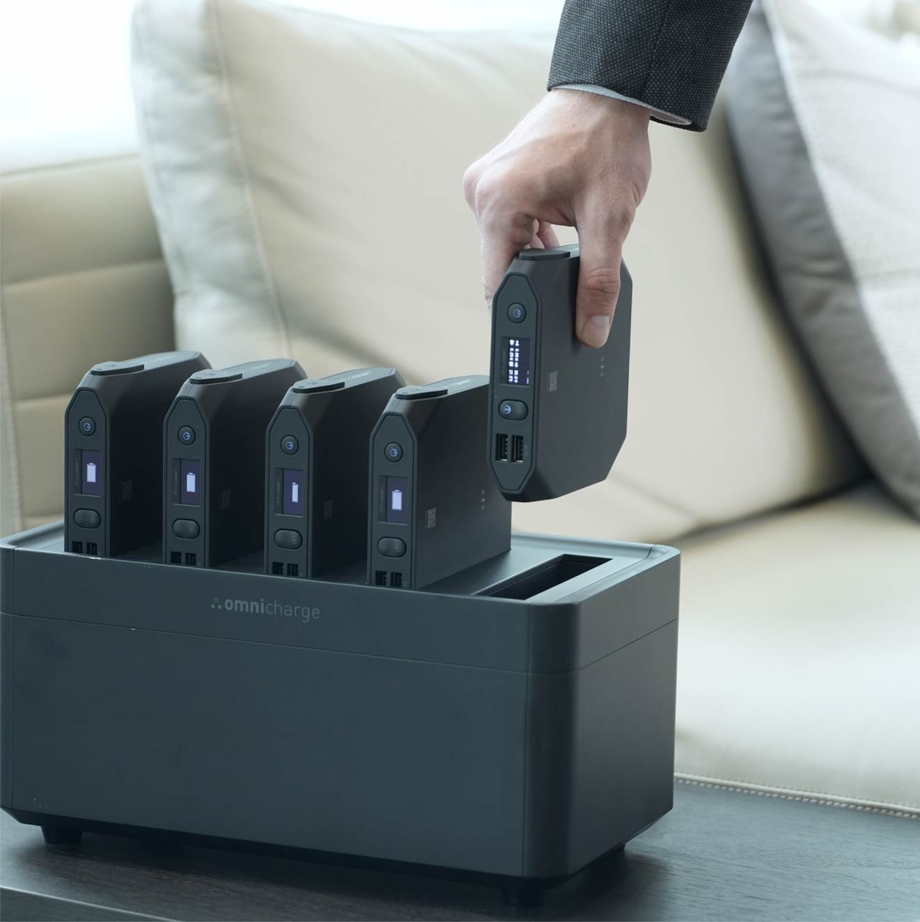 その他 omnichargeOP2HC004BLACK Portable Laptop Charger | Omni 20+ Power Bank | Omnicharge